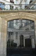 Porte 5 quai d'Anjou